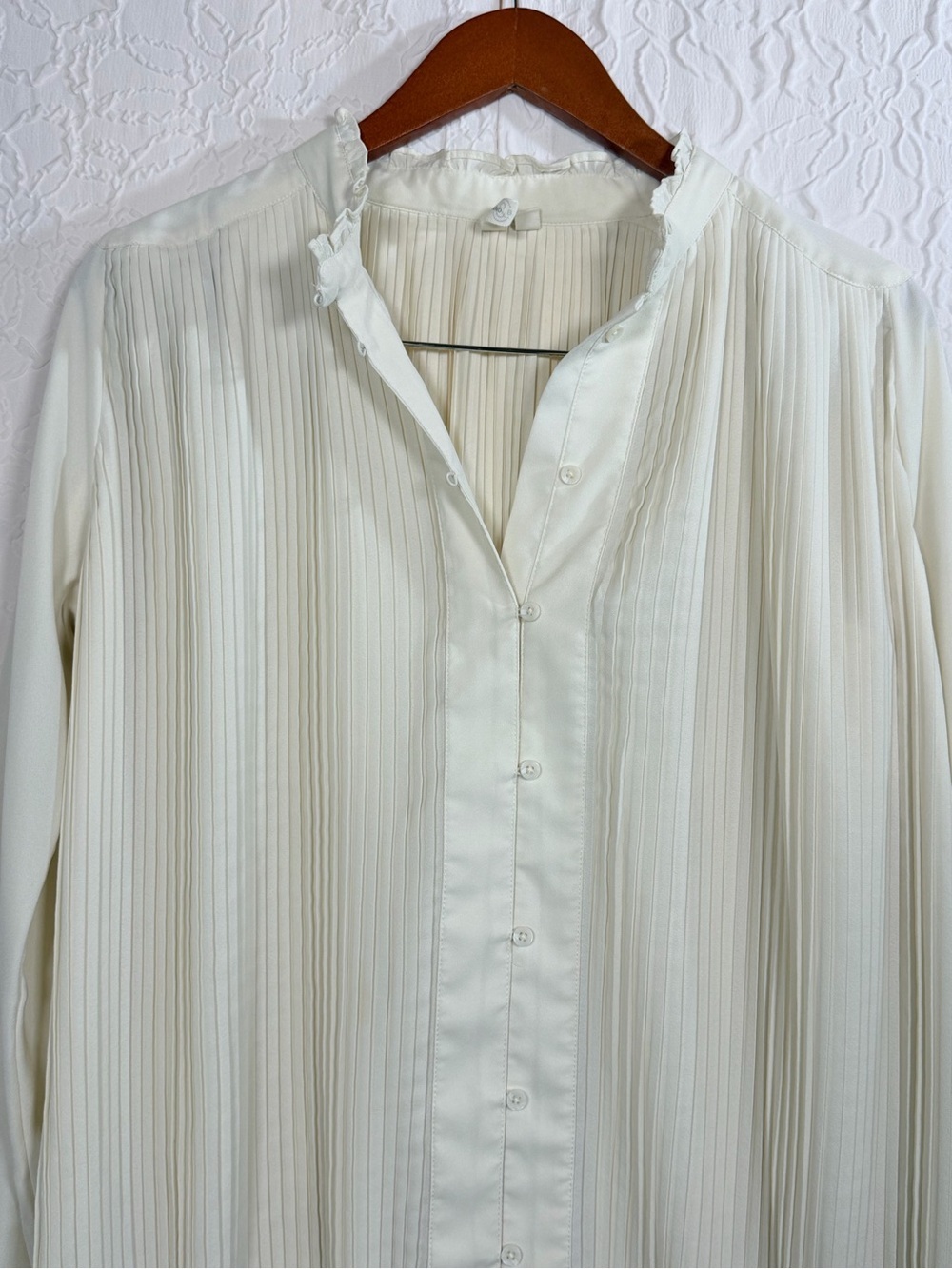 Treasure & Bond Cream Pleated Button Oversized Ruffle Collar Blouse Sz XS - Picture 2 of 13